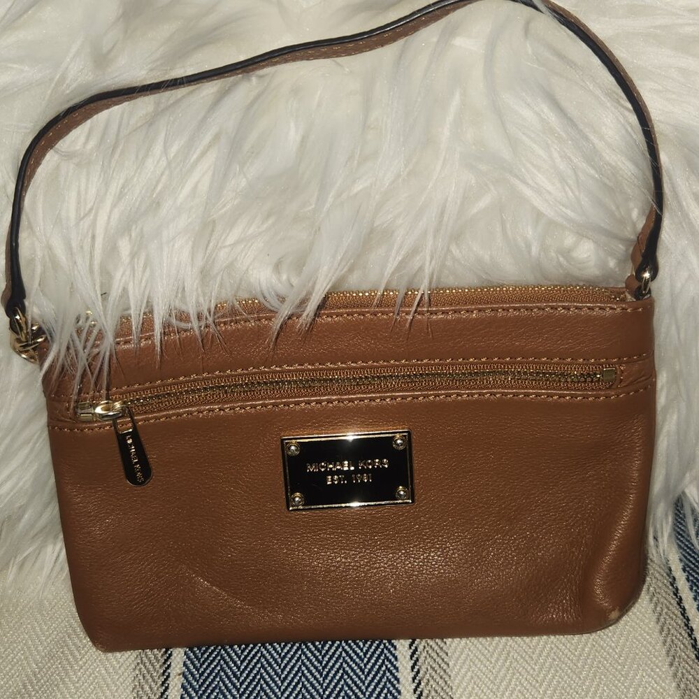 Micheal Kors purse